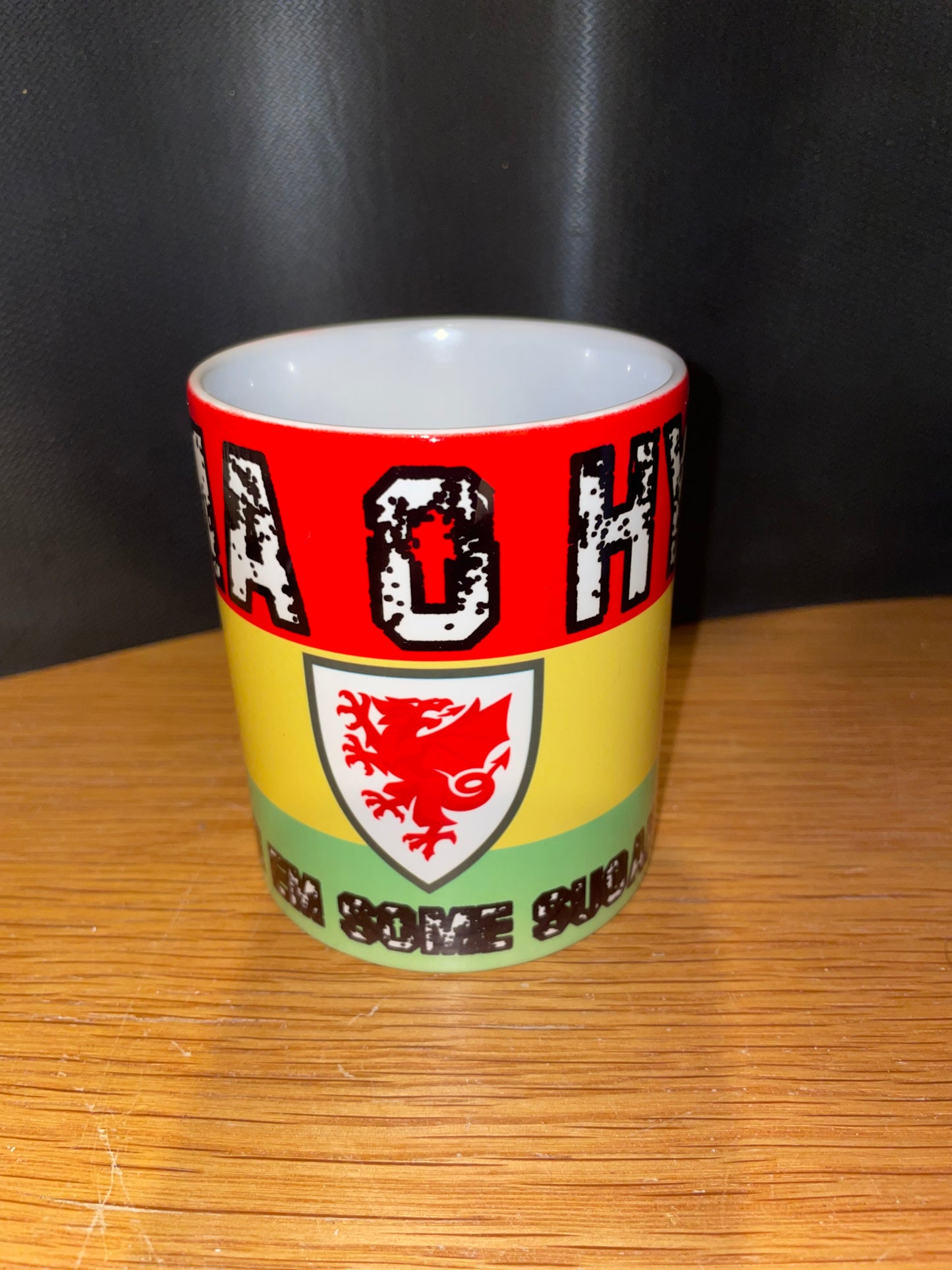 Yma O Hyd Mug